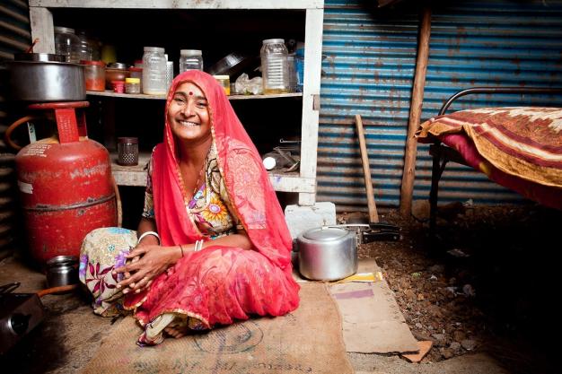Enabling Access to Clean Cooking Energy for the Urban Poor